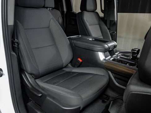 Used 2022 Chevrolet Silverado 1500 LT Trail Boss w/ Convenience Package II AWD/4WD image 29