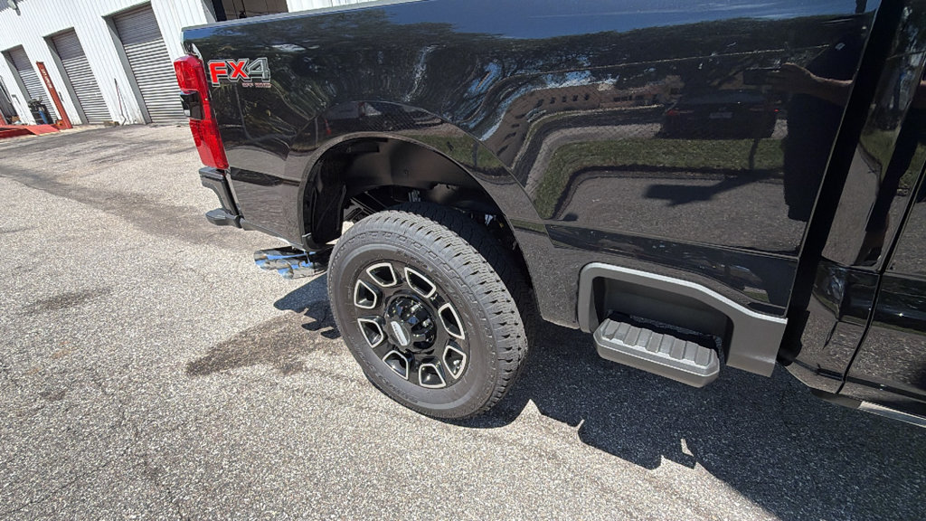 Used 2026 Ford F250 Platinum AWD/4WD image 11