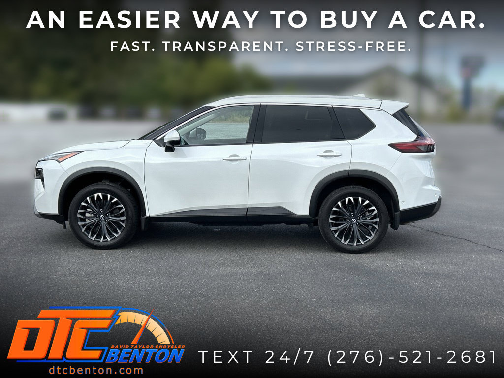 Used 2025 Nissan Rogue SL w/ Tech Package FWD image 6