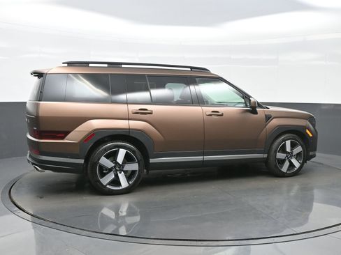 Used 2025 Hyundai Santa Fe Limited image 6