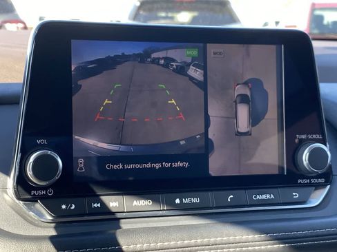 Used 2021 Nissan Rogue SV w/ Premium Package image 27