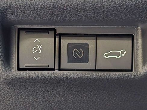 Certified 2026 Toyota RAV4 XSE w/ Panoramic Sun Roof Package AWD/4WD image 18