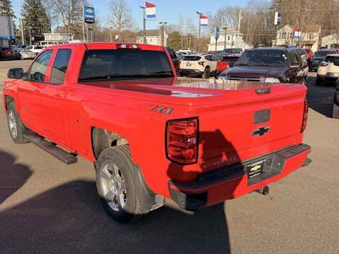 Used 2018 Chevrolet Silverado 1500 LT w/ All Star Edition image 5