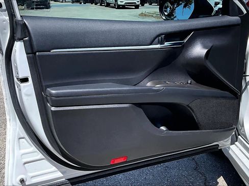Used 2023 Toyota Camry SE FWD image 26