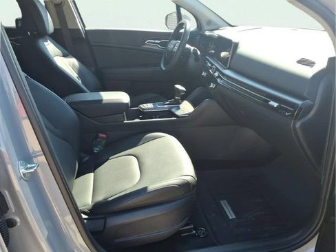 Used 2026 Kia Sportage EX AWD/4WD image 21