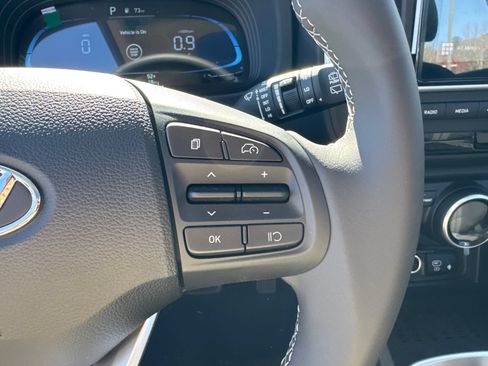 New 2026 Hyundai Venue SEL FWD image 27