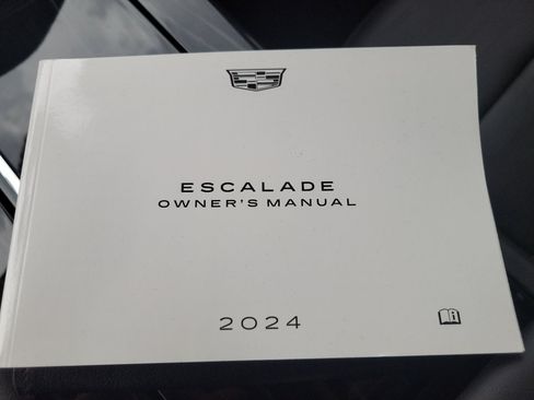 Certified 2024 Cadillac Escalade Sport AWD/4WD image 33