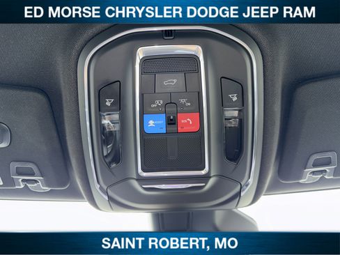 Used 2024 Jeep Grand Cherokee Limited AWD/4WD image 18