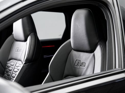 Used 2023 Audi RS 6 image 10