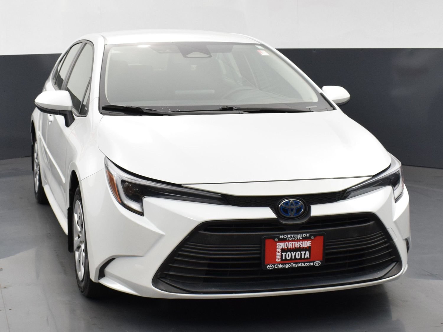 Used 2025 Toyota Corolla LE FWD image 7