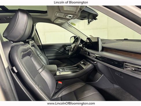 Certified 2025 Lincoln Aviator Reserve w/ Illumination Package AWD/4WD image 18