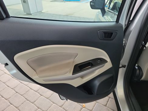 Used 2021 Ford EcoSport S image 28