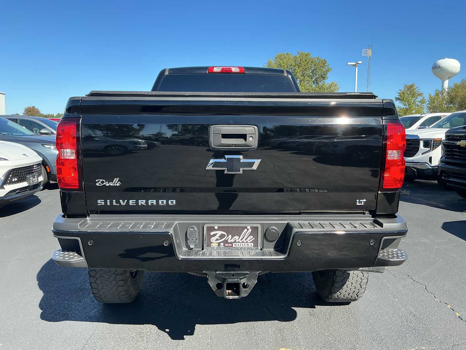 Used 2019 Chevrolet Silverado 2500 LT w/ Midnight Edition AWD/4WD image 6