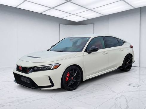 Used 2025 Honda Civic Type R image 2