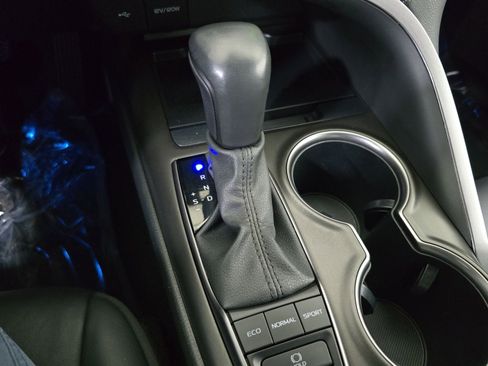 Used 2023 Toyota Camry XSE image 30