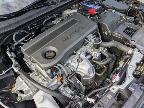 Used 2025 Honda Civic Sport image 41