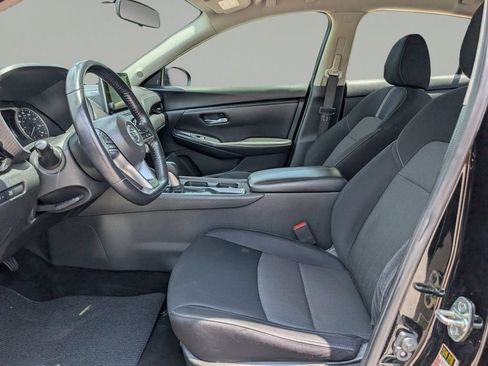 Used 2020 Nissan Sentra SV FWD image 17
