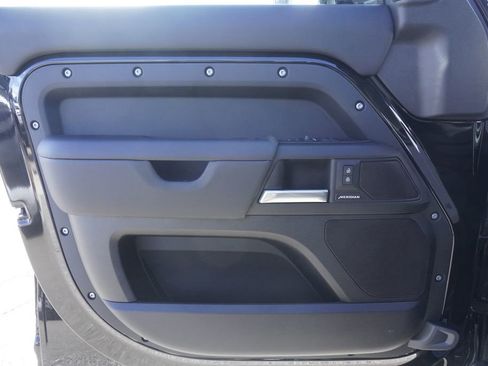 New 2025 Land Rover Defender 130 S image 17