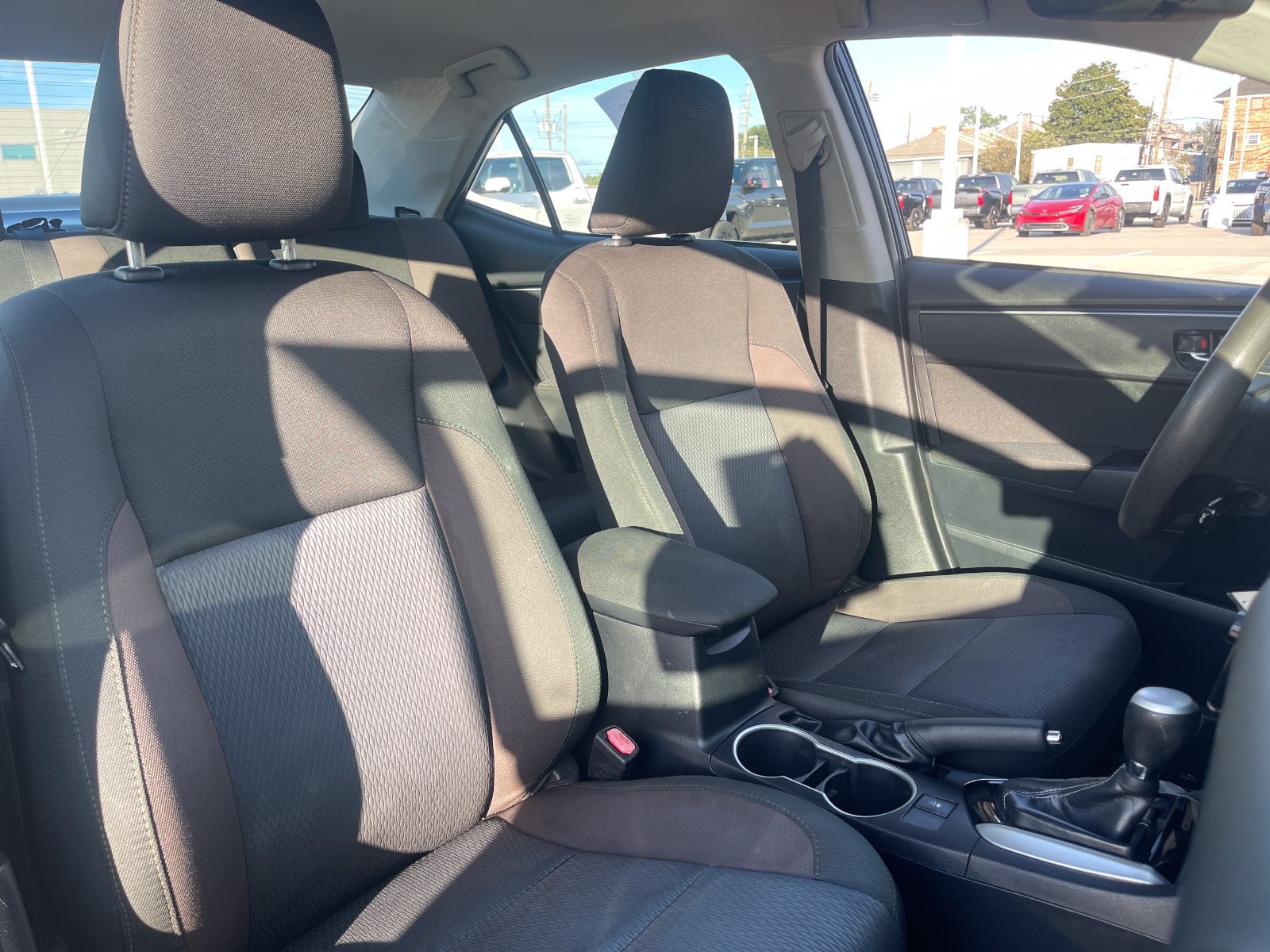 Used 2019 Toyota Corolla LE FWD image 15