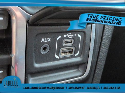 Used 2022 Jeep Gladiator Rubicon w/ Cold Weather Group AWD/4WD image 22