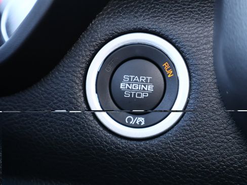 Used 2025 RAM 1500 Big Horn AWD/4WD image 18