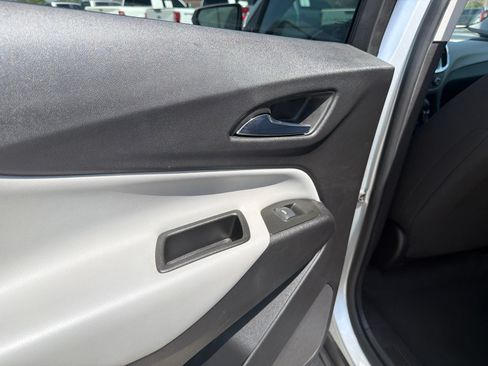 Used 2022 Chevrolet Equinox LT AWD/4WD image 14