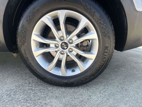 Used 2020 Kia Telluride LX AWD/4WD image 9