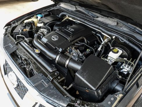 Used 2018 Nissan Frontier SV RWD image 46
