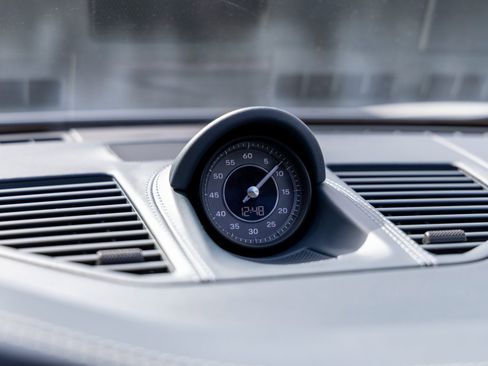 Used 2022 Porsche 911 Turbo S image 36