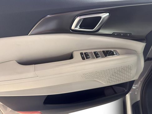 New 2026 Kia Carnival SX w/ SX Dark Edition Package image 8