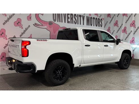 Used 2021 Chevrolet Silverado 1500 LT Trail Boss w/ Bed Protection Package image 11