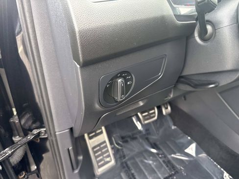 Certified 2024 Volkswagen Tiguan SEL R-Line AWD/4WD image 23