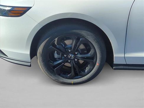New 2025 Honda Accord SE image 9