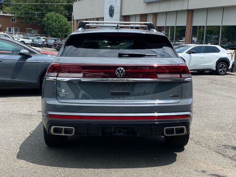 Used 2024 Volkswagen Atlas Cross Sport SEL R-Line AWD/4WD image 3