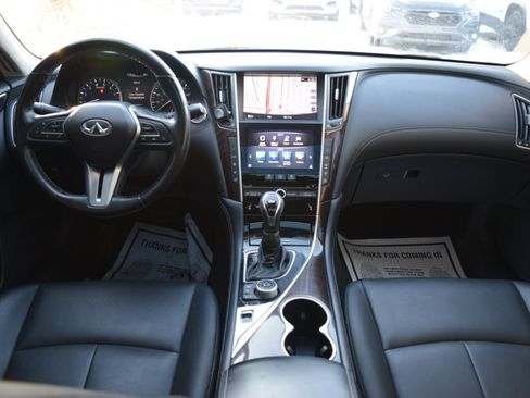 Used 2018 INFINITI Q50 Luxe w/ Essential Package (3.0T Luxe) image 11