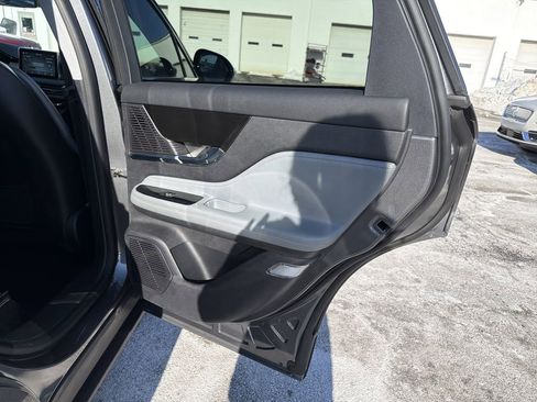 Used 2022 Lincoln Corsair Grand Touring image 16