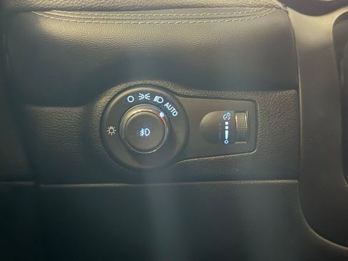 Used 2022 Dodge Durango GT AWD/4WD image 13