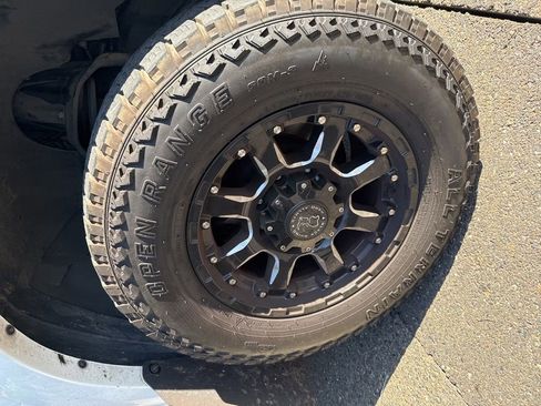 Used 2012 RAM 2500 Laramie AWD/4WD image 5