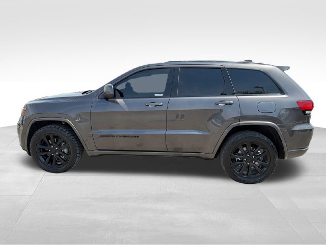 Used 2021 Jeep Grand Cherokee Laredo X AWD/4WD image 4