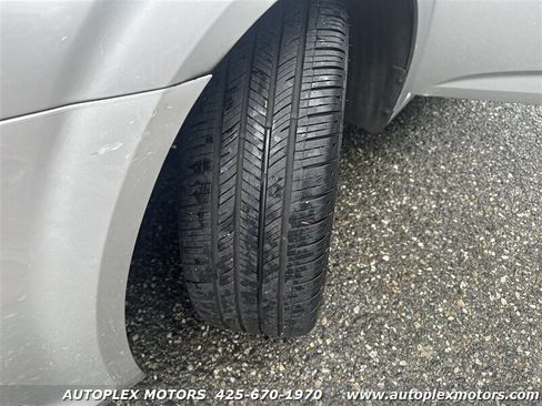 Used 2018 Chevrolet Sonic Premier image 17