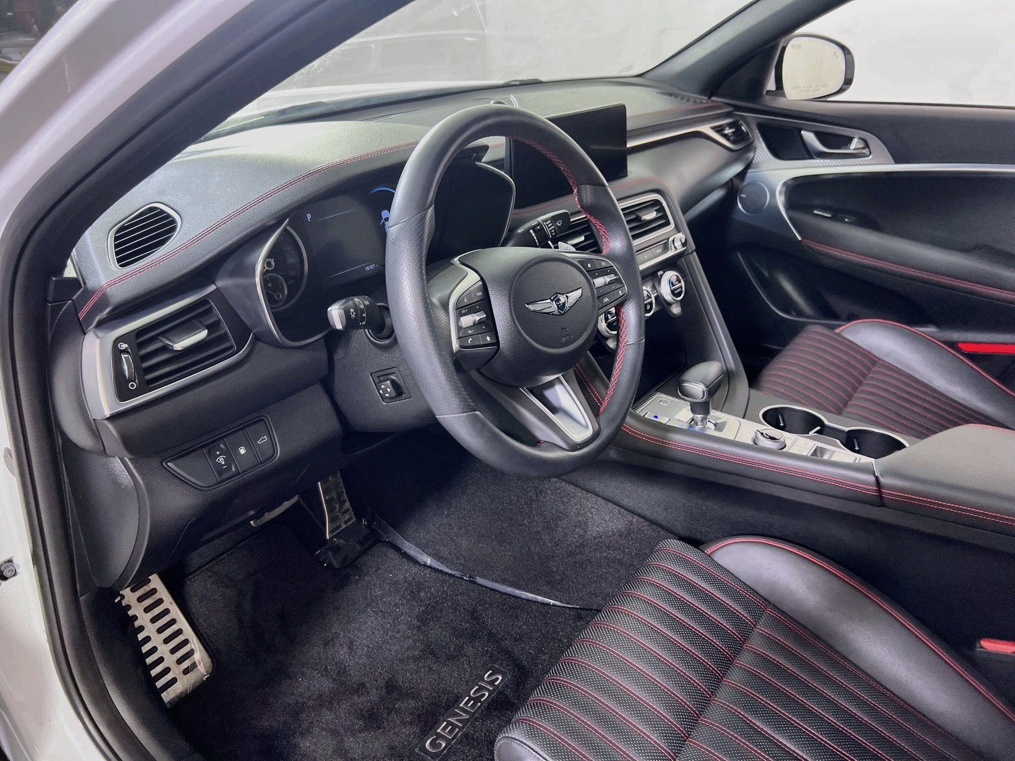 Used 2023 Genesis G70 2.0T w/ Sport Prestige Package AWD/4WD image 8