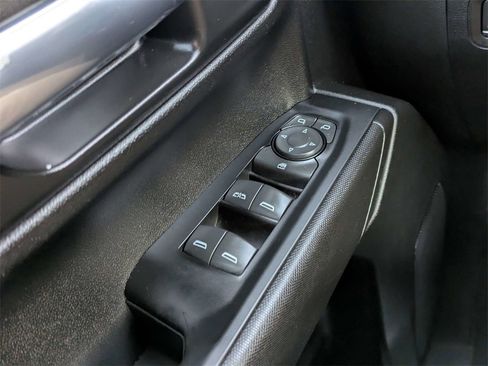 Used 2022 Chevrolet Silverado 1500 Custom image 22
