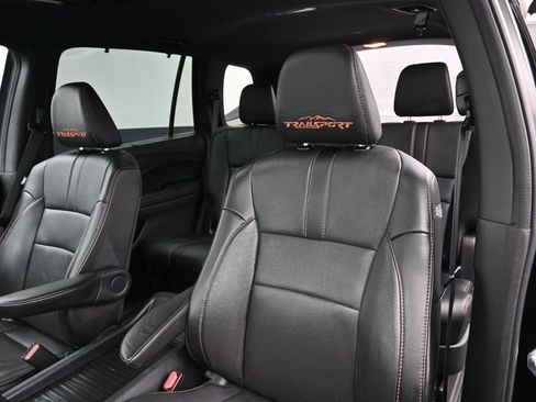 Certified 2023 Honda Passport TrailSport image 30