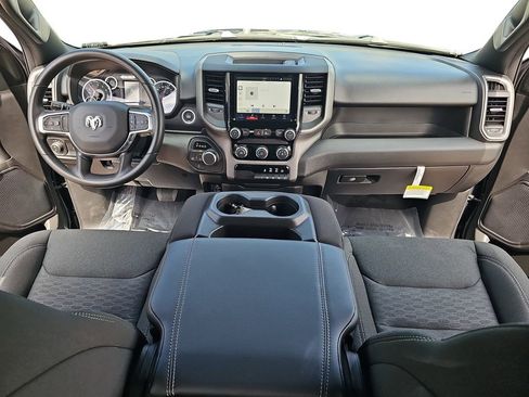 New 2026 RAM 1500 Express AWD/4WD image 9