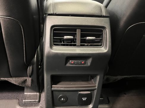 Used 2024 Ford Edge Titanium w/ Equipment Group 301A AWD/4WD image 7