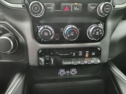 New 2026 RAM 1500 4x4 Crew Cab image 26