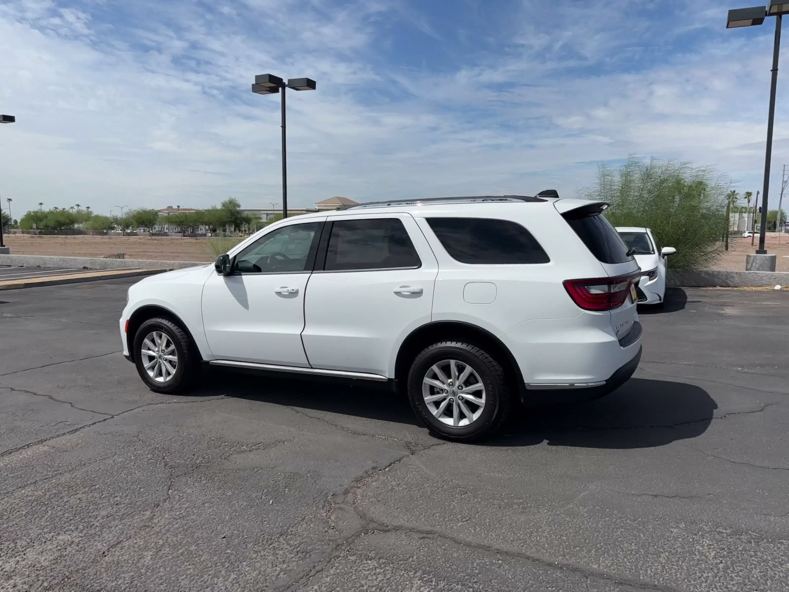 Used 2024 Dodge Durango SXT AWD/4WD image 9