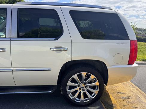 Used 2008 Cadillac Escalade 2WD image 10