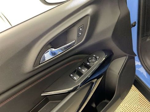 Used 2024 Chevrolet Trax RS w/ Sunroof Package image 26