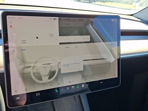Used 2021 Tesla Model Y Long Range AWD/4WD image 16